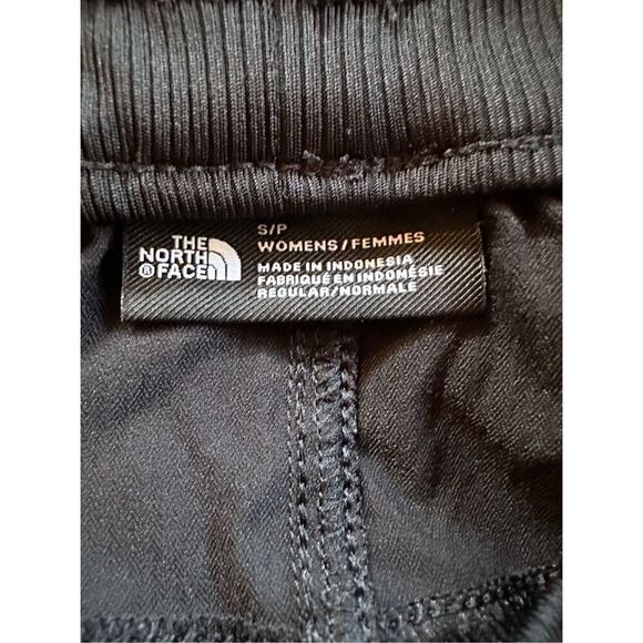 The North Face women’s black running shorts size S/P #6-1528 - Picture 3 of 7